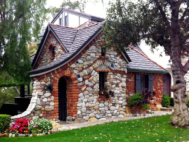 Fairytale Tiny Cottage
